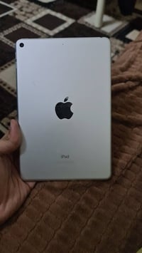 ايباد ميني 5 ذاكرة 64 بطاريه 82  ما مفتوح بشرط سلس ببجي 60 فريم فول بد...