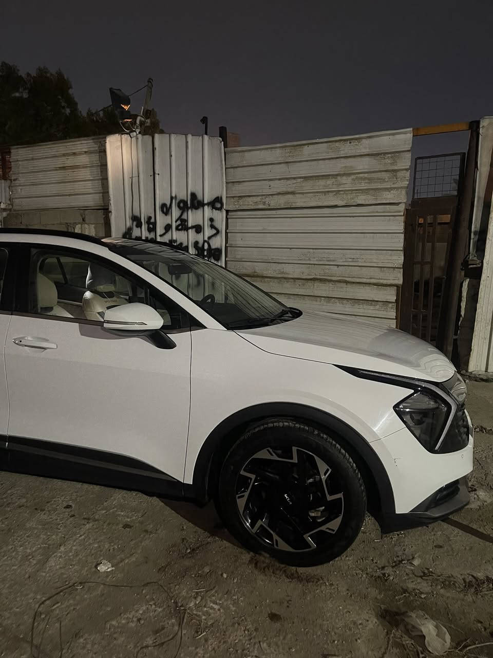 سبورتج 2023 خليجي وكالة nim فول مواصفات 1/1  ماشية ٥١ الف
بصمة وصندوك كهرباء كراسي تدفئة وكهرباء تشغيل عن بعد ستيرن تدفئة وهواية مواصفات
كفاله عامه لا بارد ولا صبغ 
عدا طخه صغيره بلباب الخلفي وما مبينه 
مكاني بغداد البلديات 

***********
السعر 
٢٢٨
