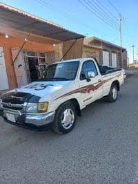 هايلوكس • ٢٠٠٢ • مصبوغة