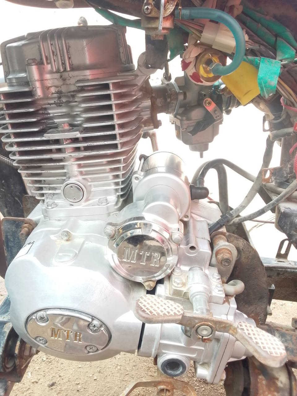 سلام عليكم
ستوته سلطان للبيع
موديل 2017
شاصي مكفول من كلشي
كهربايات شغاله من طول لطول
تايرات نضيفه
وراق  كماله سعر 950وبيه مجال
المكان خور زبير رقم الهاتف***********
