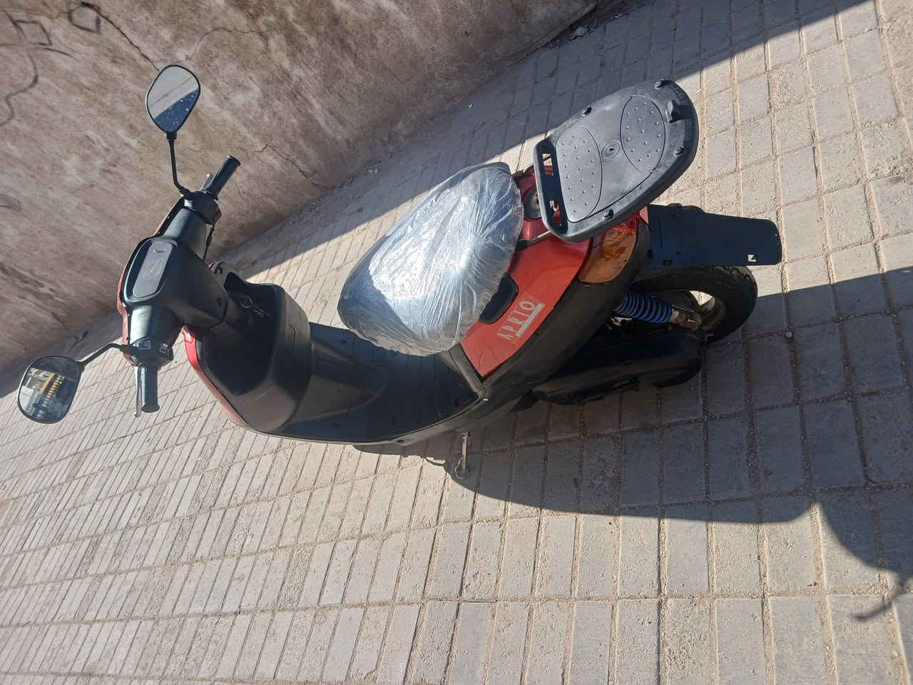 سلام عليكم بطه للبيع
كهربايات شغاله 
شاصي مكفول 

مكينه ناعمه سريعه 
مجفته تجفيت حراري 
مكاني مقابل كراج الموحد 
سعر ٢٥٠ 
***********
