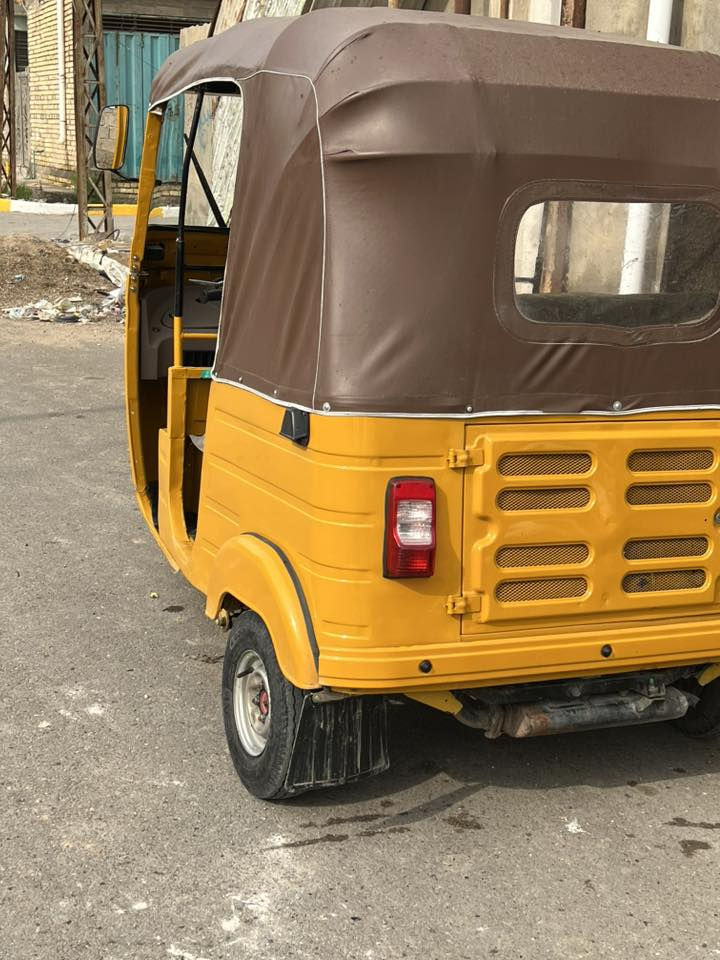 سلام عليكم تكتك البيع موديل 2020شهر (6)التكتك مصبوغه جماليه التكتك معمره تعمير شامل يعني الغراض الغراض ماا خليت شي ماا بدلته بيه كله جديد ماا خليت برغي بيه قديم التكتك واكفه بس عله البوليش رايده (7450)و بيه مجال تدلل
النتصال عله هاذا الرقم(***********)
