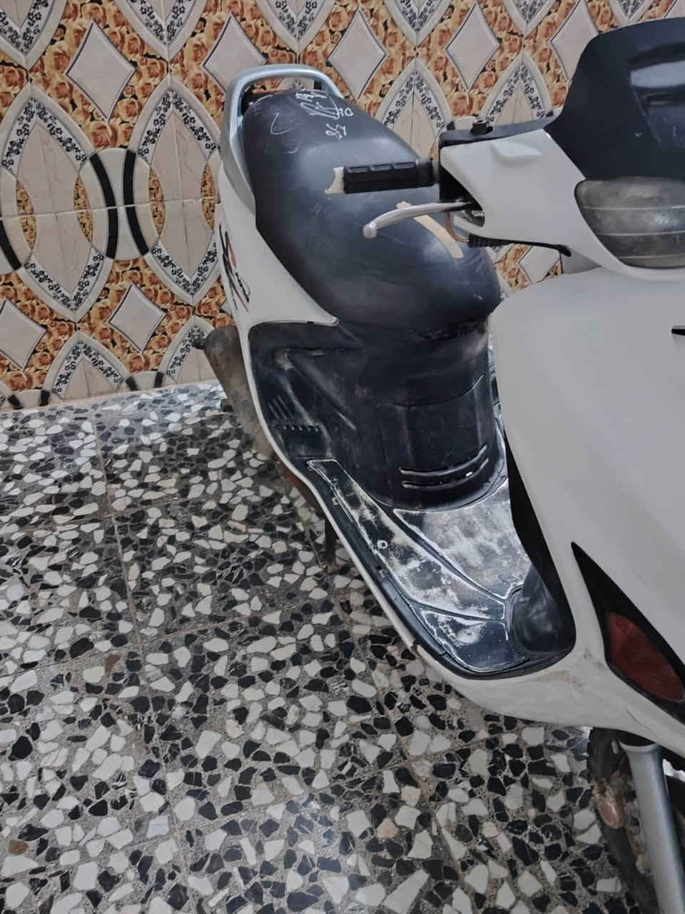 السلام عليكم   دراجه فراشه. الببع ما مفتوحه شرط الفحص.  يوالد.  مو شراي لايراسلني. او لاتراسل او ماتعرف سعرهه جاي اكلك مامفتوحه. هادي فارس   هاذه حساب صاحب الدراجه. 👉


**إذا كنت صاحب هذا الإعلان وتريد حذفه لأي سبب، رجاءا أرسل رسالة إلى الدعم الفني**