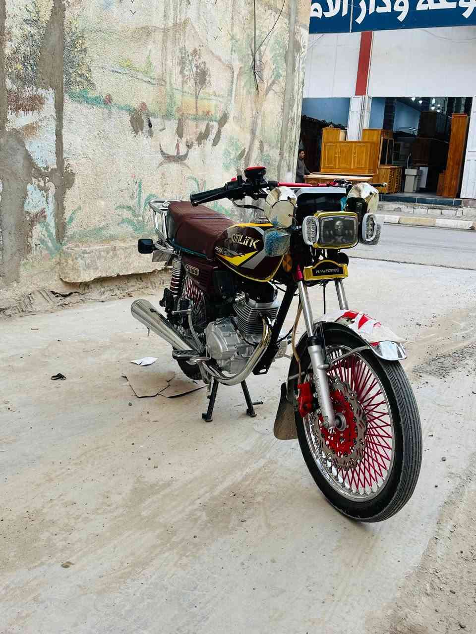 السلام عليكم دراجه موديل ٢٥ محرك شرط مامفتوح كهربايات شغاله مايعوزه شي لبيع سعر 525 وبيه 

 مجال اتصل *********** او متواجد فيس
