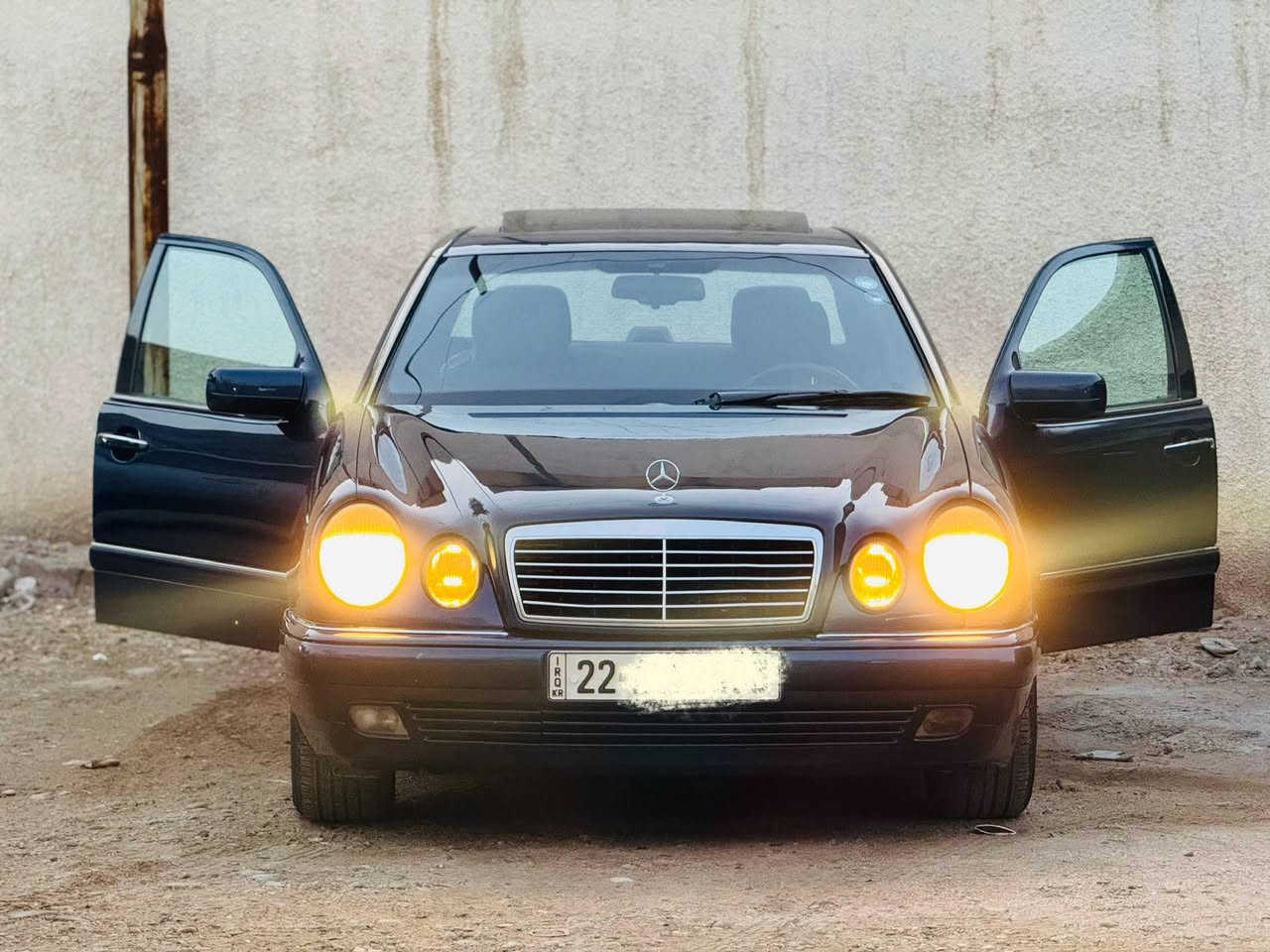 سلام عليكم ورحمة الله وبركاته
مارسيدس ام عيون للبيع موديل 1997 رقم اربيل انكليزي هزة رقم جديد السيارة حيل نظيفة مكفولة من الظربة كير و محرك مكفولات الصدر جديد تخم تاير جديد السيارة ما ناقصها برغي مصبوغة عام اثر جراد مكينة خراطيم  جديدة لك 
السعر 94 وبيها مجال مكان بغداد العطيفية للاستفسار ***********
