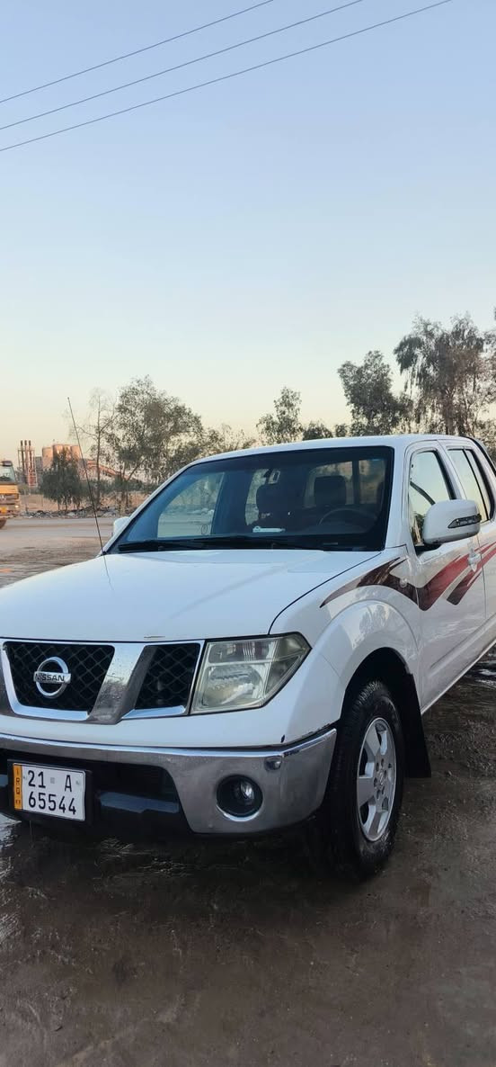 السلام عليكم للبيع نيفاره 2011 سياره حلوه مكينه وكير عل فحص رقم سليمانيه الجديد تراي وين ماتريد سياره جديده دواخل جديده تبريد تدفئ السعر 105 وبيه مجال للستفسار اكثر اتصل عله هاذه رقمي *********** عنواني نجف
