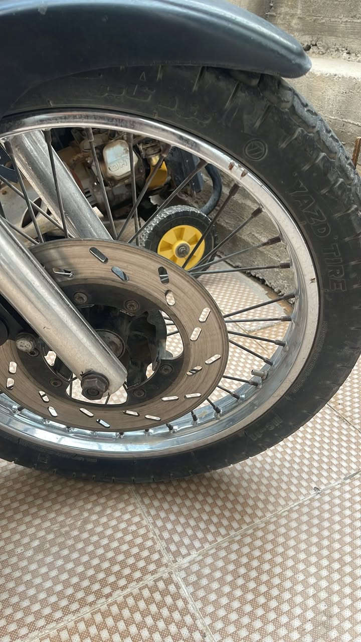 قمبور بسمي سنويه ٢٠٣٠ جديد موديل٢٠٠٠ سعرها ٣ مليون واتساب ***********
