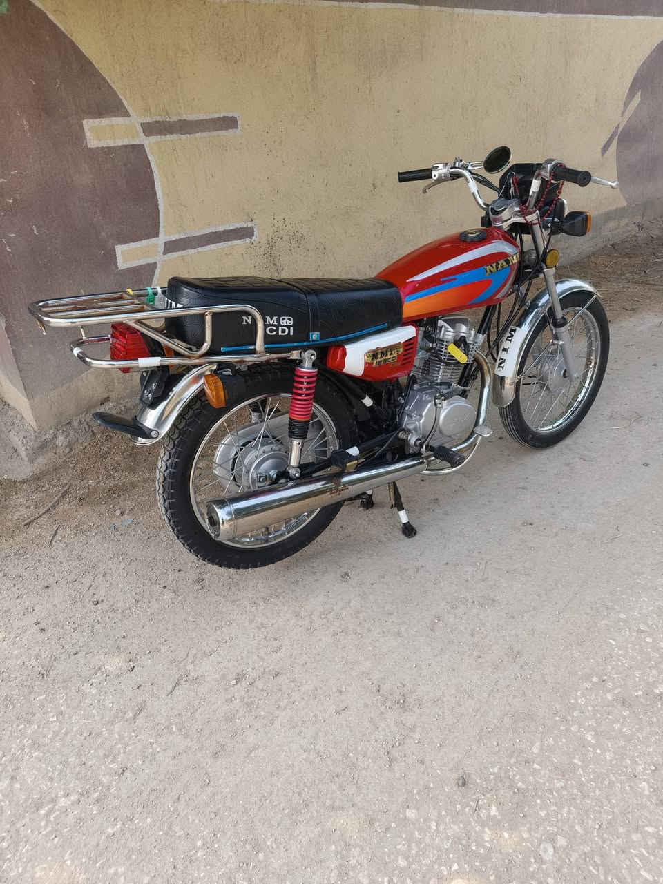 دراجه اربعه كير موديل 2025 صارلي شهرين من طلعته من الوكيل أوراق سكنر دراجه كامله مكمله أوراق بأسمي مابيها اي نقص السعر 775 وبيها مجال قليل  مكاني دوانيه السنيه رقمي(***********
