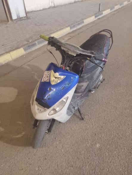 ماكس منغولي مال لعب دراجه نضيفه كلش شغاله سلف وهندر بأي وقت ومكينه نضيفه كلش  وكلها بلاديه الدراجه ضفيره كامله كهربائيات شغالهه
بيها سلف رياضي وصالنصه كاربون فايبر رياضي الدراجه بس بيها سن النت مال كلج الإمامي انسحك فقط غير هذه الشي مابيها سعر 250 وبيها مجال
مكاني بغداد الحسينيه وهذه رقمي ***********
