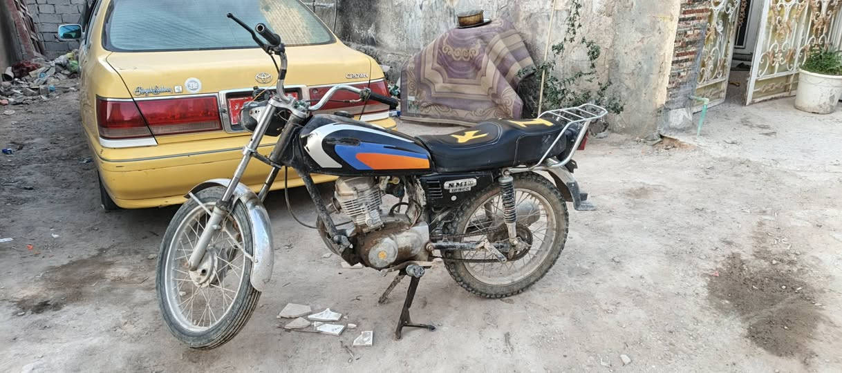 سلام عليكم  دراجه كلك لبيع
مامتواجد ع فيس بس رقم سعره 300وبيه مجال ***********
