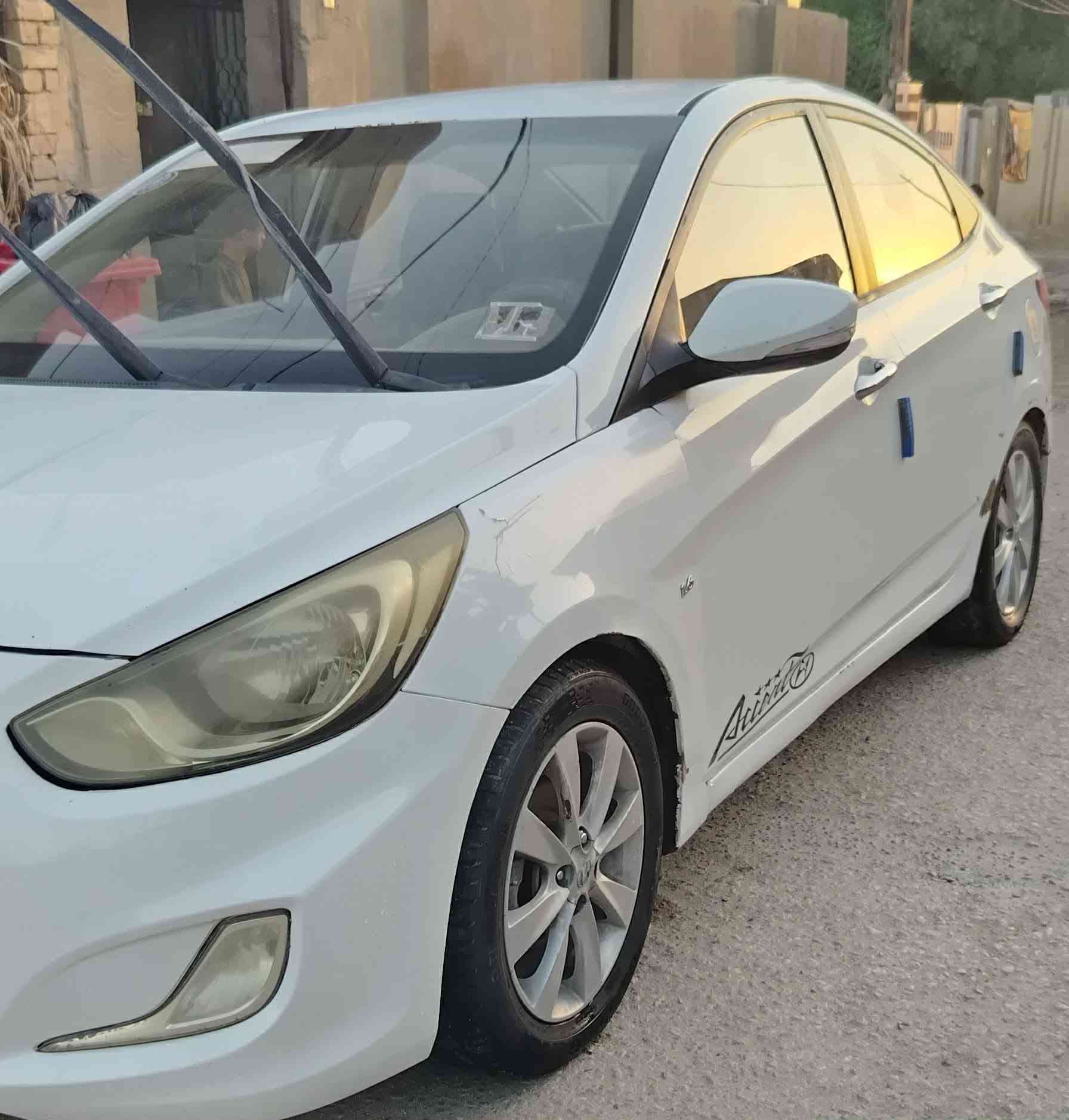 السلام عليكم شباب اكسنت ١٣ خليجي الشركة العامة السياره بيه جاملغ مبدل اصلي وجاملغ الثاني بيه من جوه رش
السيارة بدون دواخل بدون ضربه وكير ومحرك وتبريد خير من الله
السعر ٨٦ وبيها مجال
المكان الحله بابل
***********
