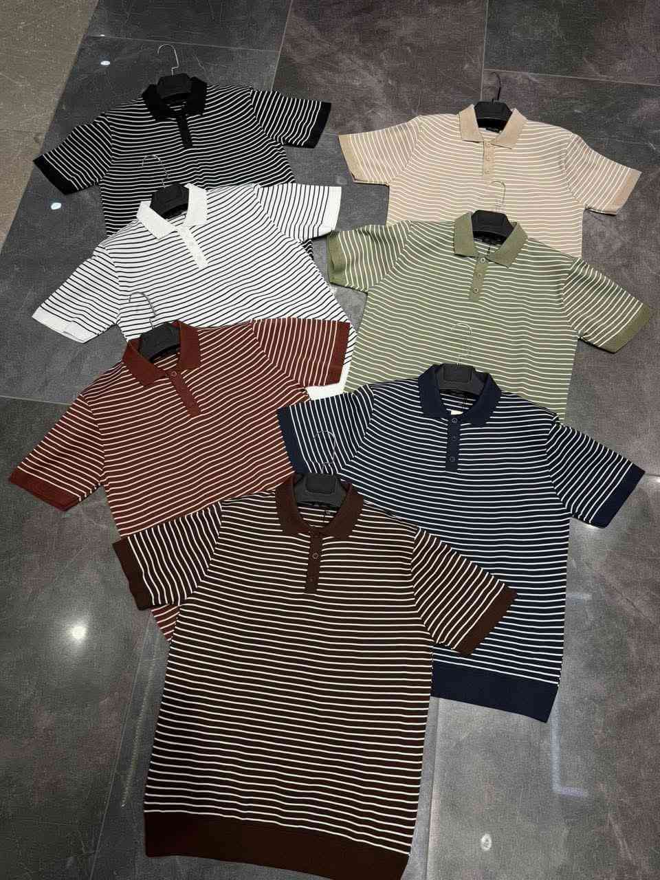 ✨ بفضل الله وكرمه ✨

يسرّنا في أزياء مكي الدلفي أن نعلن عن وصول الوجبة الجديدة من الملابس الرجالية 👔
وذلك تزامنًا مع حلول فصل الصيف واقتراب عيد الفطر المبارك 🌙

نسأل الله أن يكون موسم خير وبركة على الجميع، ونسعد بخدمتكم وتوفير أجمل الموديلات والستايلات الرجالية.

🔹 وصلت الوجبه الجديده من
تشيرت ياخه تركي خامه تريكو قياسات(m L xL xxL )

📍 العنوان: واسط - الكوت 🌺

📞 للاستفسار:
***********
***********

✨ نتشرف بزيارتكم دائمًا ونسعد بثقتكم بنا ✨

#ازياء_مكي_الدلفي
#ساحة_العامل_شارع_الف_عافية_مقابل_حميد_كرزات_مجمع_بلادي_ازياء_مكي_الدلفي
#ملابس_رجالية #ستايل_عراقي #أزياء_رجالية
#عروض_العيد #ملابس_العيد #موضة_رجالية
