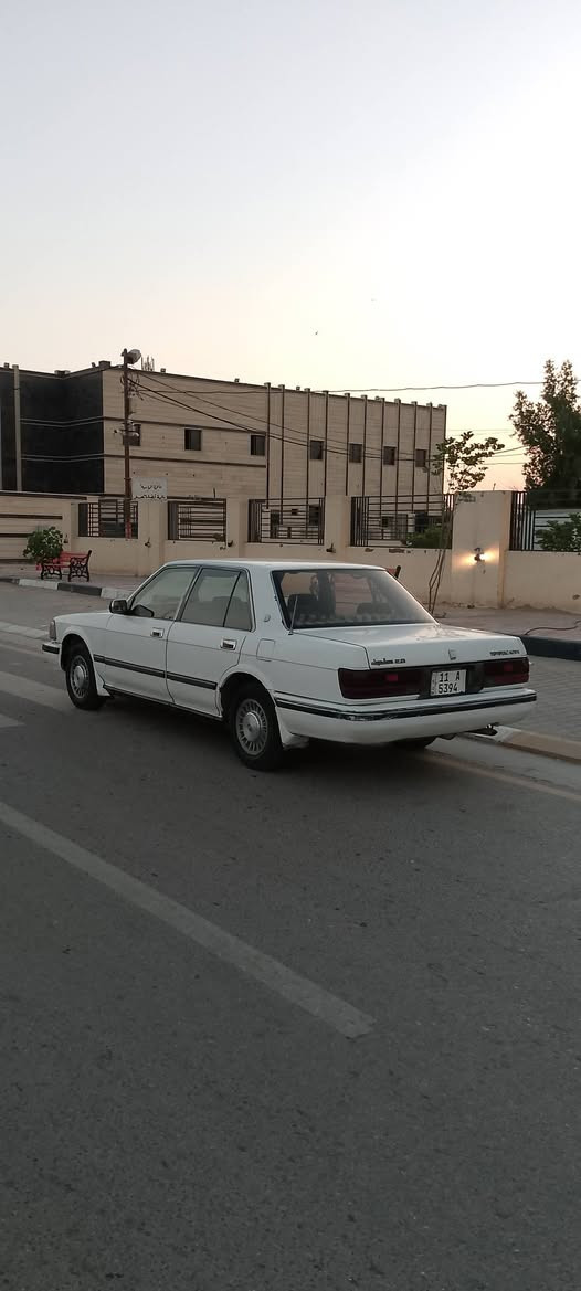 سوبر 1989 يسره بلاد محركه سته سلندر كير محرك حداديه كله  تمام تايرات جدد سعره 60ورقه وبيه مجال مكانه كربلاء ***********
