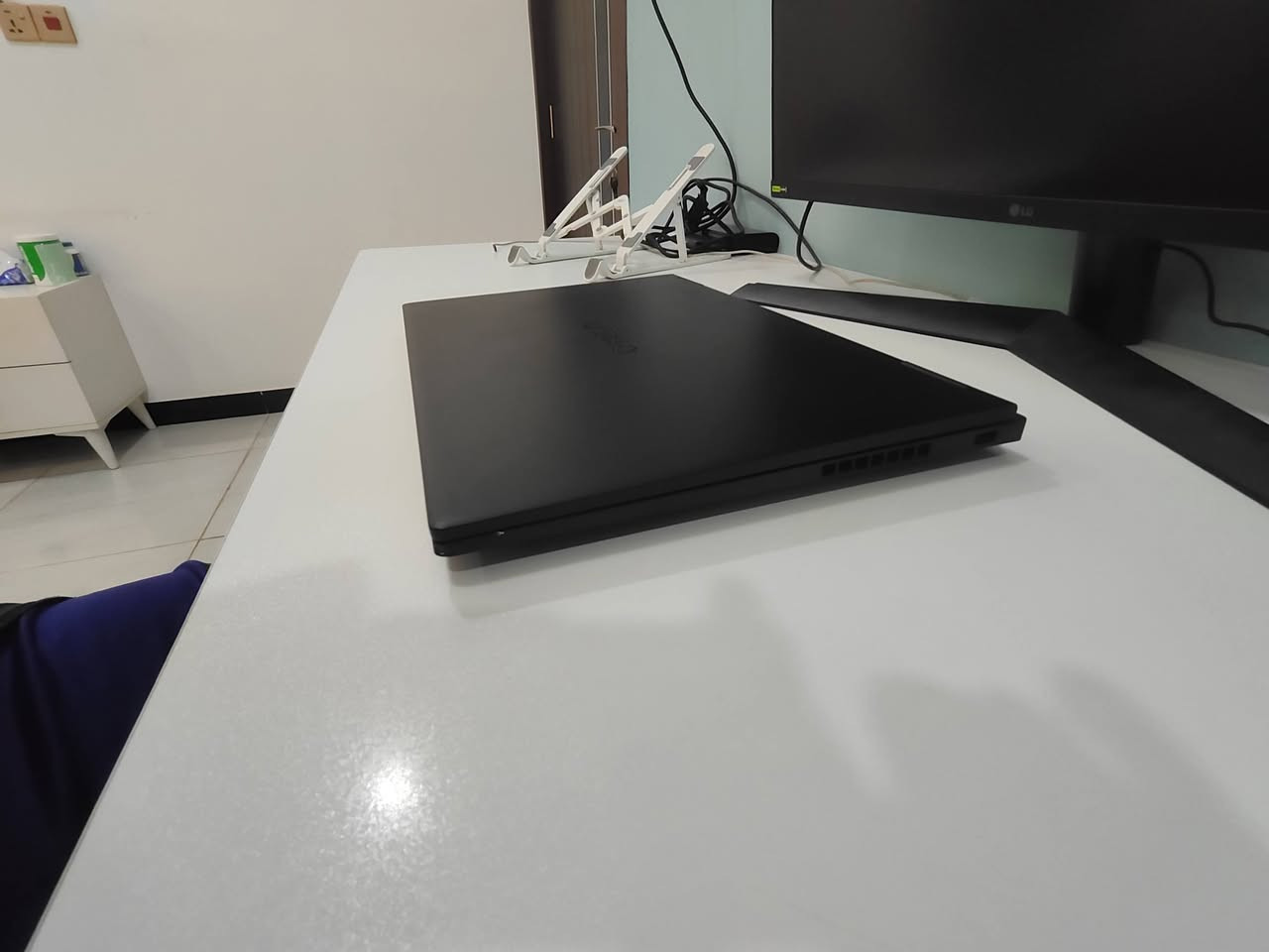 سلام عليكم، hp omen للبيع
مواصفات:
معالج / intel i7 gen 13 hx 
كرت شاشه / rtx 4060
رام / 16GB ddr5
هارد / 1 tera 
حجم شاشه / 16 inch 
النظام / ويندوز 11 برو
متوفر ويا شاحنته الاصليه و العلبه 
ملاحظة / بي خدش جدا بسيط موضح بالصورة الأخيره

سبب البيع / غير مهتم بال gaming

السعر / مليون و 350
للتواصل:
على يوزر التلي : yrrmra7
او يوزر الانستكرام : dev__yasser
او ماسنجر


**إذا كنت صاحب هذا الإعلان وتريد حذفه لأي سبب، رجاءا أرسل رسالة إلى الدعم الفني**