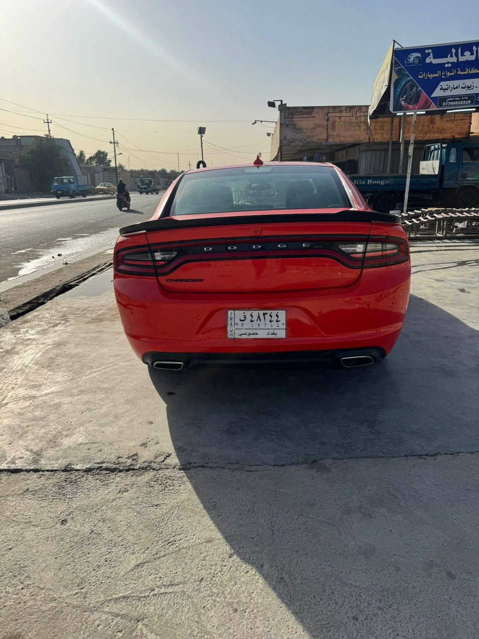 السلام عليكم شباب جارجر موديل 19 اصل سياره بدون حادث فقط قطعتين كلير شاملغ وباب السائق والباقي كفاله عامه لا فتح لا تبديل سياره جاهزه من كل شيء مكانها بغداد مدينه الصدر سعر 210 وبيها مجال ***********
