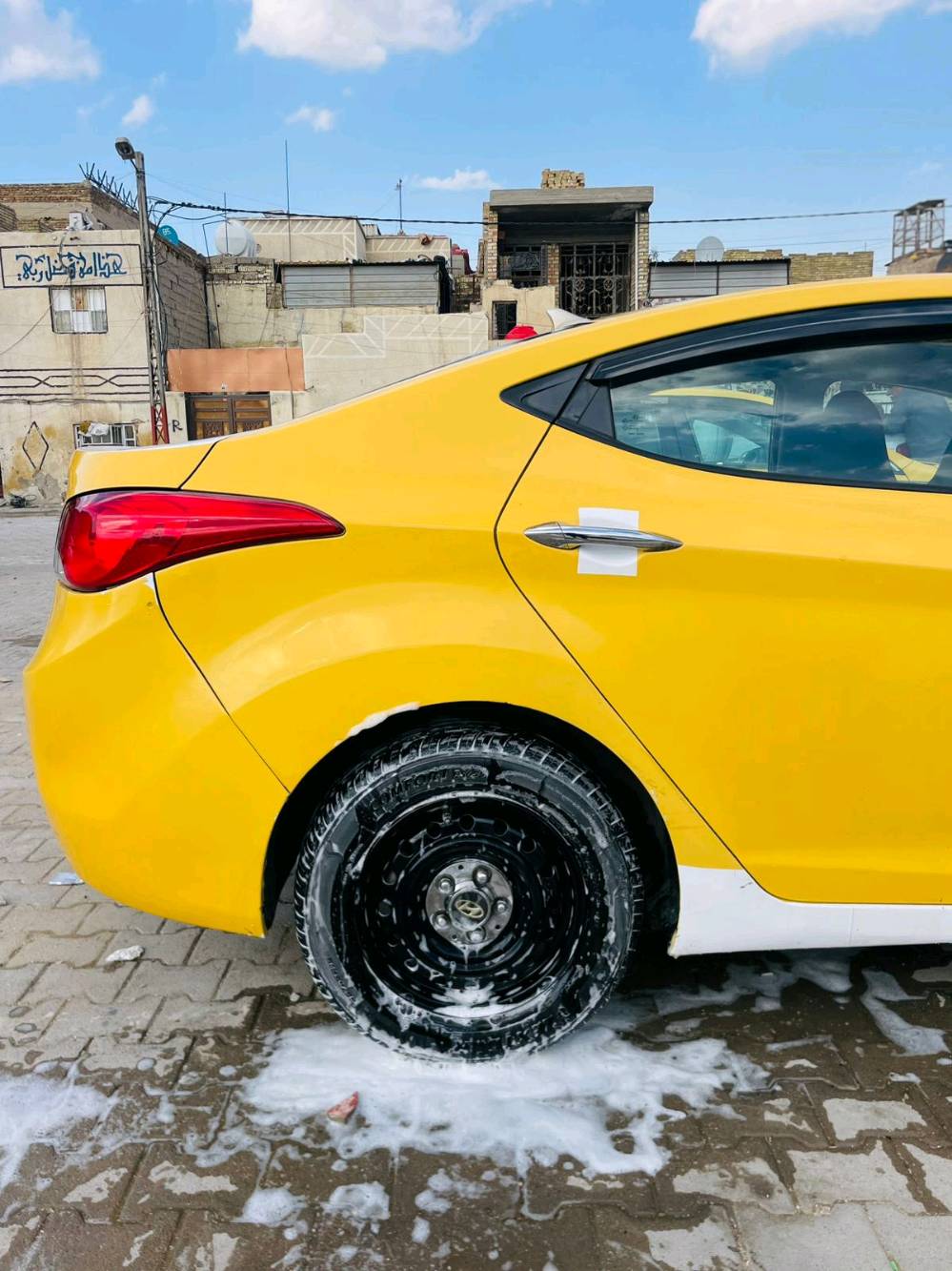 الانترا موديل 13وارد امريكي
حادث بابين السايق والخلف السايق مبدلات  سنوية بسمي نافذه ل 2028محرك ممفتوح صدر جديد
تبريد شغال شاشه كامره 
تدفئة كشنات 
نمضومة زينون
تايرات جدد مكانهه مدينة الصدر
