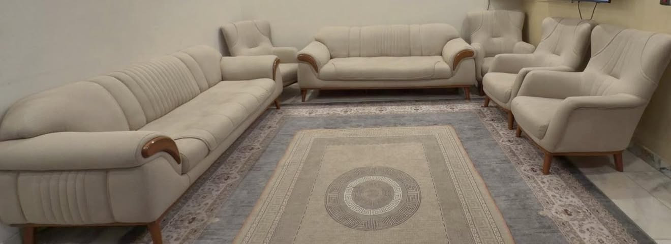تخم صالة ١٠ مقاعد مثل ما معروض خالي من اي اضرار والفحص قبل الاستلام بعد البيع ممنوع الترجيع 
الموقع : بغداد حي الجامعة 
السعر التواصل خاص


**إذا كنت صاحب هذا الإعلان وتريد حذفه لأي سبب، رجاءا أرسل رسالة إلى الدعم الفني**