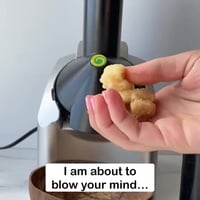 🔥 يمكن أمك تمنعك من أكل الآيس كريم… بس هذا ما تقدر تمنعك منه! 🍓 آلة تح...