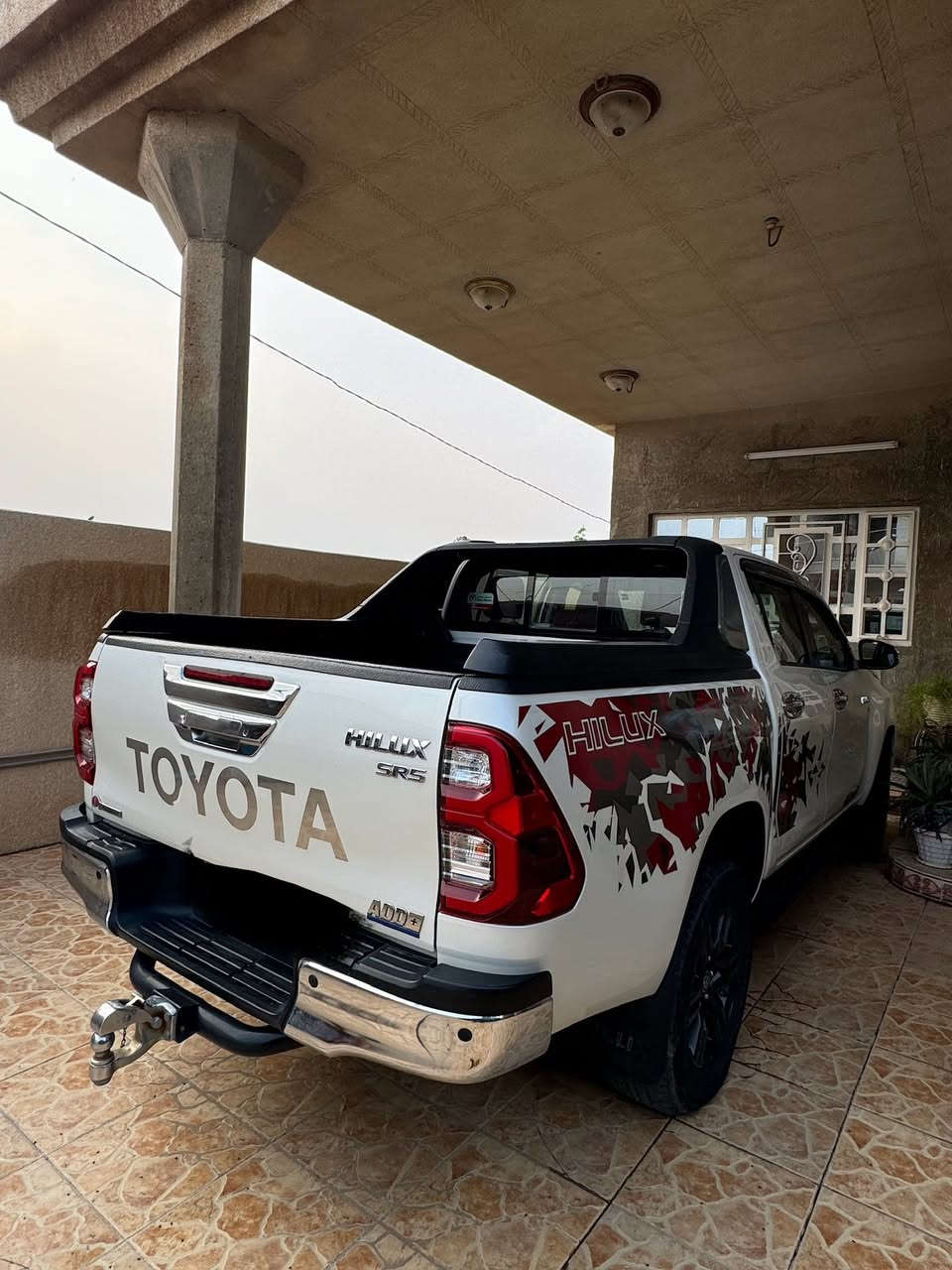 السلام عليكم
هايلوكس فور ويل 6 سلندر TRD 2022 اوتماتيك 
كفاله عامه  فقط بارد بسيط السونار بالمنشور 
ماشيه 58 الف بعدها بتايرات الشركه 
فول مواصفات للاخير ندفئه وتبريد كشنات شاحن وايرلس حساسات امامي خلفي دمامات  بصمه 
السعر المطلوب 338 وبيها مجال بسيط 
*********** 
ديالى الخالص
