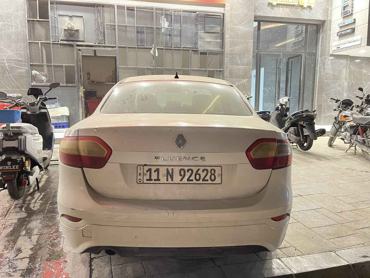 السلام عليكم
رينو فلونس ٢٠١٢ السياره ينرادلها ترتيب خارجي كير ومكينه نضيفات قبق  اصفر السياره حلوه ونضيف الداخل مالتها 
ممشاها (٢٠٠،٠٠٠) 
السعر خاص او اتصل 
(***********) بدون واتس
