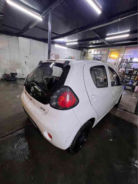 باندى 2013جديده
كير اوتماتيك
محرك تبريد كير مكفولات 
ماشيه70000الف
رقم نكليزي بغداد مشروع وطني 
مكان السياره بغداد حي عامل 
السعر51$بيها مجال بسيط
*********** بغداد
