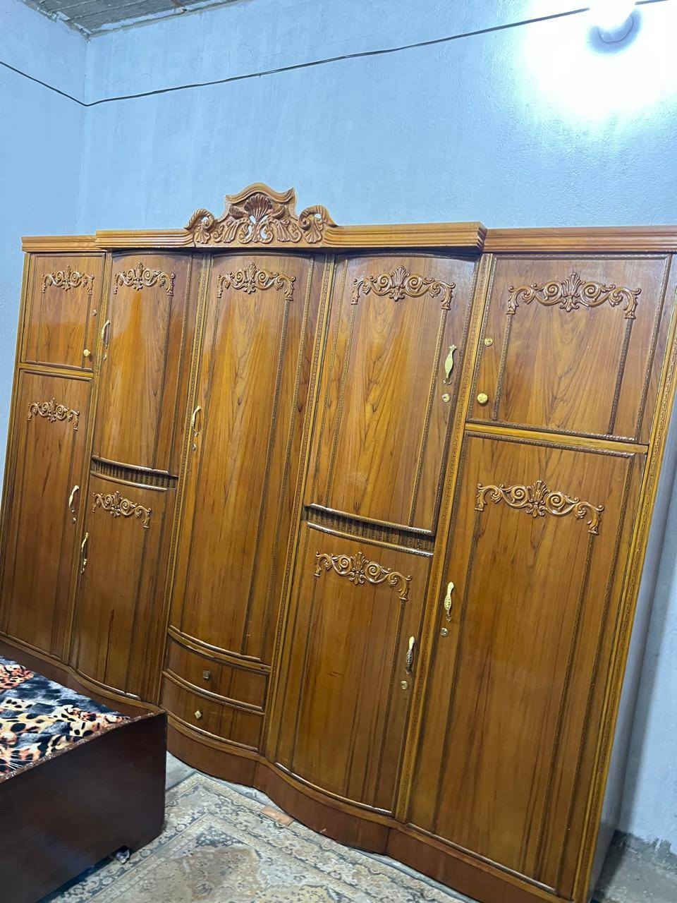 650غرفه خمس ابواب صاج ضهر جرجوبه زاويه كنتوريه بغداد الحسينيه مال الراشديه وعندي توصيل ***********
