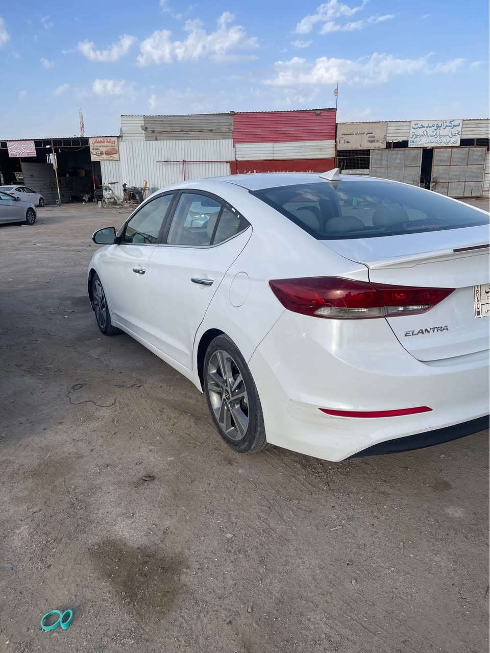 النترا 2017 فول مواصفات لمتدد 1/1سياره جديده بيه جاملق وبنيد حادثه ومكينه بيه كازكيت ع وضعه ماشيه 40 الف 
سياره تحويل ثاني يوم 
مكاني بصره رقمي *********** البصرة, العراق
