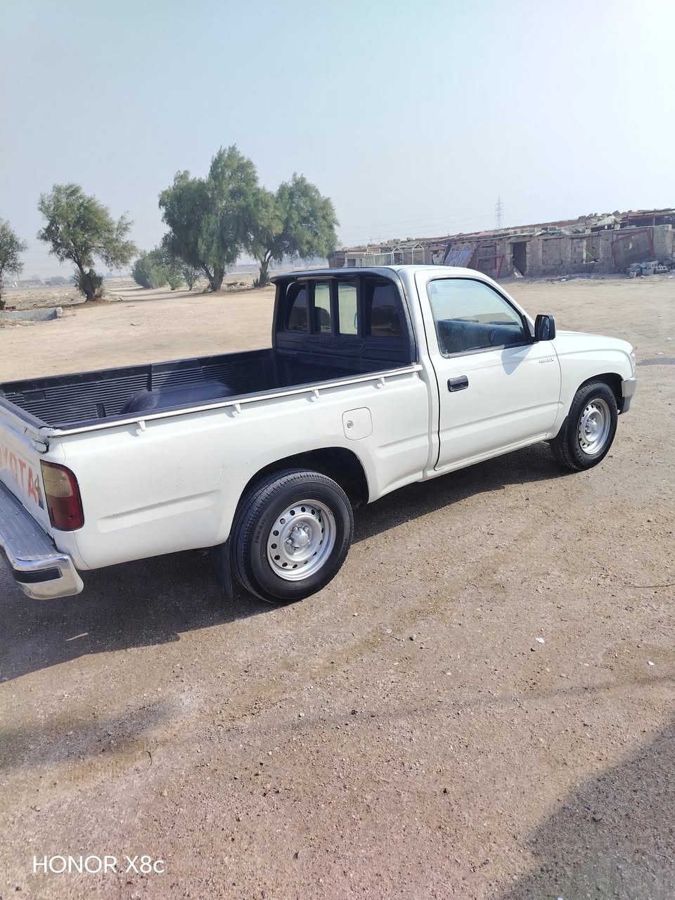 السلام عليكم بيكم فلاحي تيوتا 2001 سيارة مكفولة كفالة عامة كير مكينه مكفولات حدادية كله عل وضع شركة العنوان بصرة خور الزبير رقم الهاتف *********** شراي يتصل
