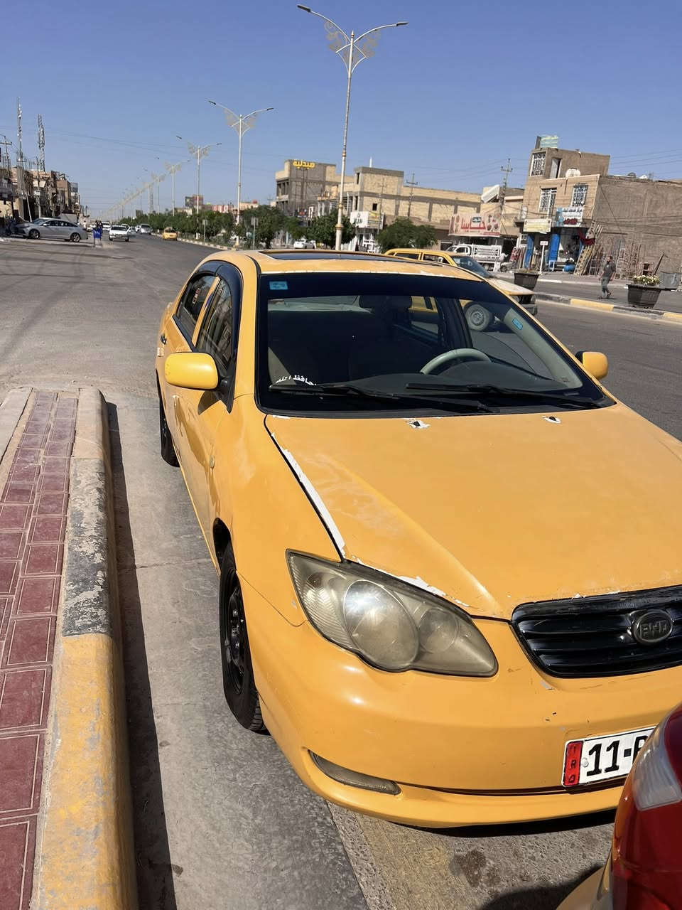 للبيع
موديل 13 سنويه ساقطه سياره (بأسمي) سياره تخبل 
كير ومكينه مكفولات من كلشي تبخير تنقص اي خلل ما بيهن
كير عادي باتري درايمات تخم تاير كلهن جدد حداديه مكفوله جديد 
رقم بغداد دولي
ضربته باب السايق وما مبدله نفسه بيه شويه جرد 
*********** سعر 47
