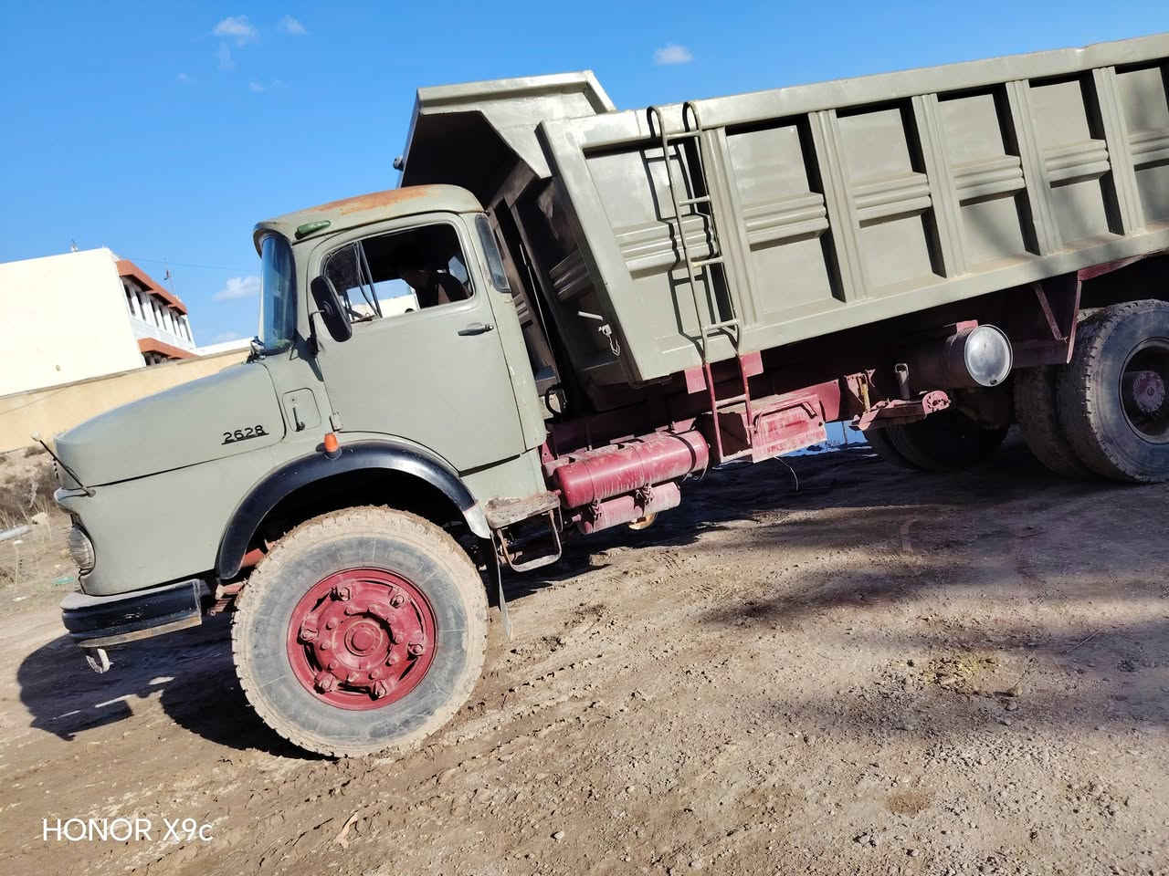 قجمه موديل 79مغيره كله 81 مجموعه جيف كير 110جديد محرك جديد لا تبخير ولا تنقيص عادي قماره جديدة بيه بجم بدي دنكير مايلر جديد تخم تاير رقم ابغداد محوله جديد *********** السعر 43بيه مجال
