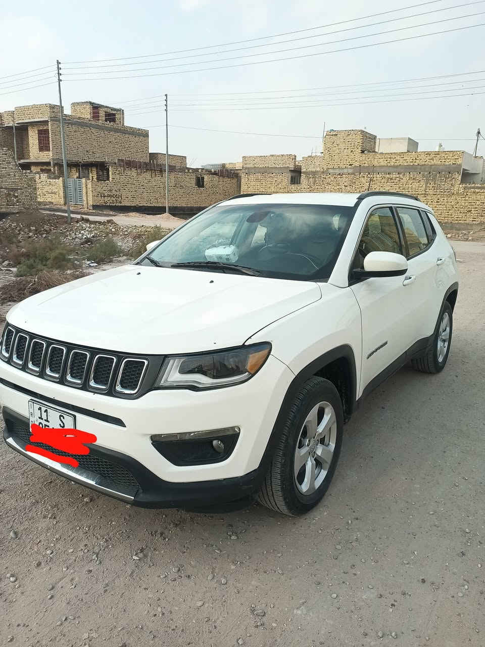 السلام عليكم 
جيب كومبارس موديل ١٩ 
رقم بغداد بأسمي مداور بالعمارة
مكينة دوش ٢٤٠٠ 
دفع رباعي 
تحكم سترن
كشنات جلد بلاد
سبير شركة ما نازل 
تبديل فقط بنيد ودعامية 
مكان سيارة عمارة
سعر ١٣٥ ورقة وبيها مجال بسيط
للتواصل والاستفسار / ***********
