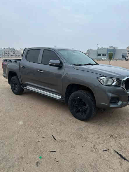 السلام عليكم 
للبيع بيكم ماكسوس T60 موديل 24  ماشيه 18 الف استيراد شخصي كويتي كفاله عامه شرط الفحص كير مكينه شاصي بدي فورويل حساسات خلفيه كير عادي نظام ايكو توفير البانزين نظام انزلاق ومرتفعات مكينه ميتسوبيشي كشافات تبريد قطعتين غطاء بدي اشاره بالمري 
المكان السماوه 
السعر 140
***********
