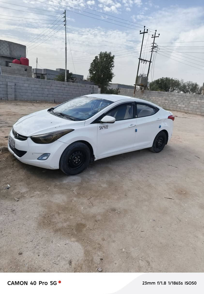 ابيع مستعجل الانتره2014 خليجي

مكفوله من الضربه بيها صبغ رشات اثر تكشير 
محرك 1600 دوش وكير كفاله
حداديه جديده
تبريد ثلج 
موصفاتها 
كامره خلفيه 
شاشة بلادي
تحكمات جهتين 
اشاير بالمري 
تخم ويل جديد 
تخم تاير جديد
السياره بسمي
سعرها (93)
مكانها البصره الزبير 
رقمي ***********
