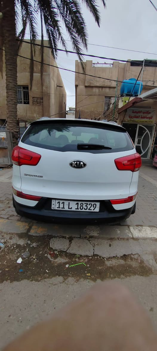 سبورتج خليجي موديل 2016
محرك 2000 دوش 
تخم تايرات جدد
باتري جديد 
رقم انكليزي بغداد باسمي سنويه لل2030
حداديه صدر جديده
حساسات 
سياره نظيفه مال بيت 
تبريدها ثلج 
بيها  3 قطع بابين جهه السايق وجاملغ امامي جهه البصف السايق صبغ 
سعر 135 ورقه 
رقم الهاتف ***********
عنوان بغداد حريه دور نواب ضباط شارع المشجر
