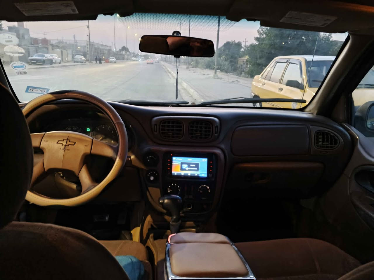 السلام عليكم/ ابلايزر موديل 2002 اربيل منتهيه سنويتها كير مكينه في فيتي تبريد شغال دواخل حلوه بيها رشات بصيطه السعر 65 قابله للمراوس المكان بصره مركز *********** البصرة, العراق
