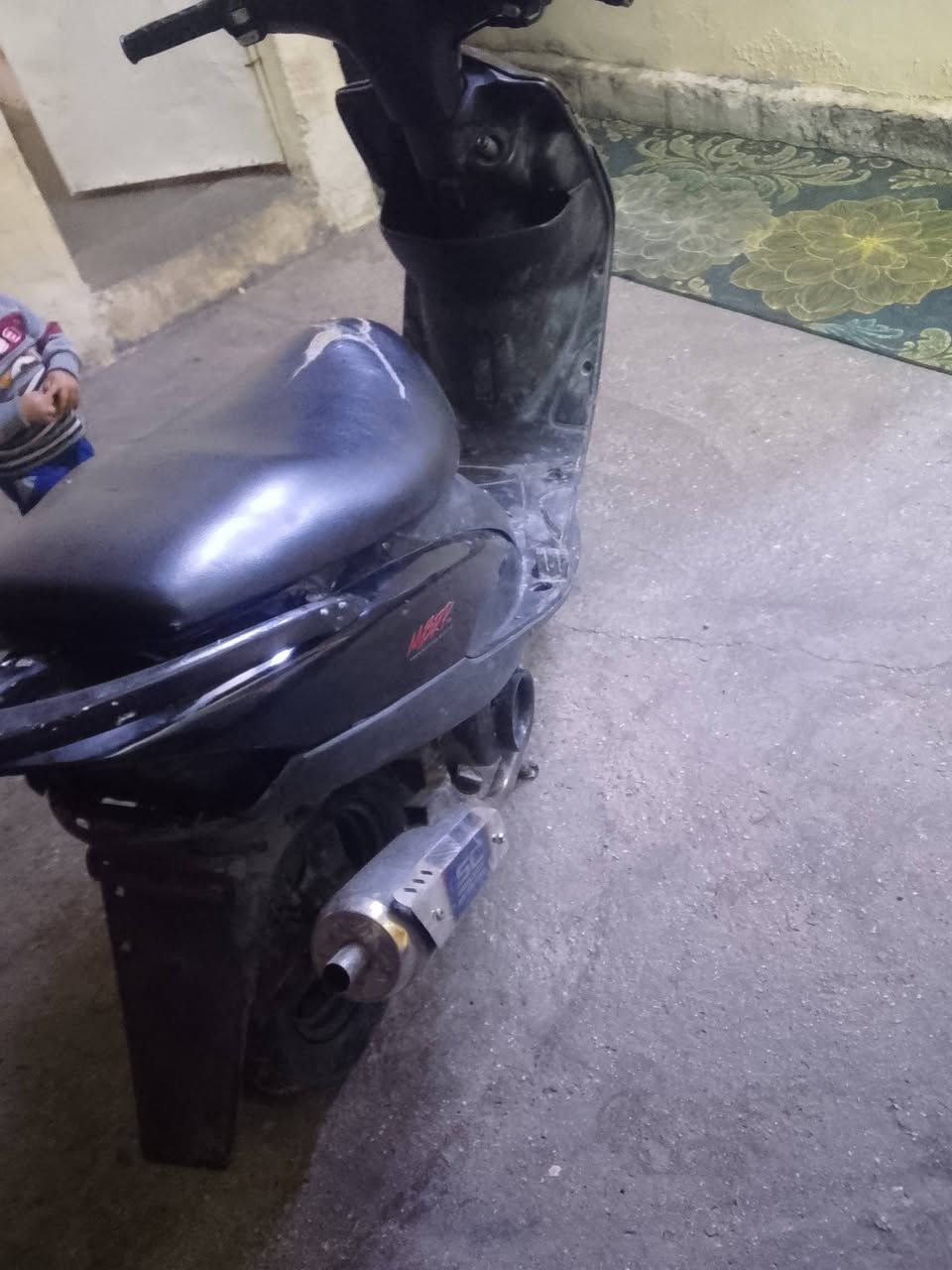 سلام عليكم دراجه ماكس عدله الدراجه كله بلادي نقصهه بس باتري وبك لايت الدراجه ما مفتوحه وحلوه السعر 400وبيهه مجال ***********المكان بغداد الكماليه ما متواجد فيس
