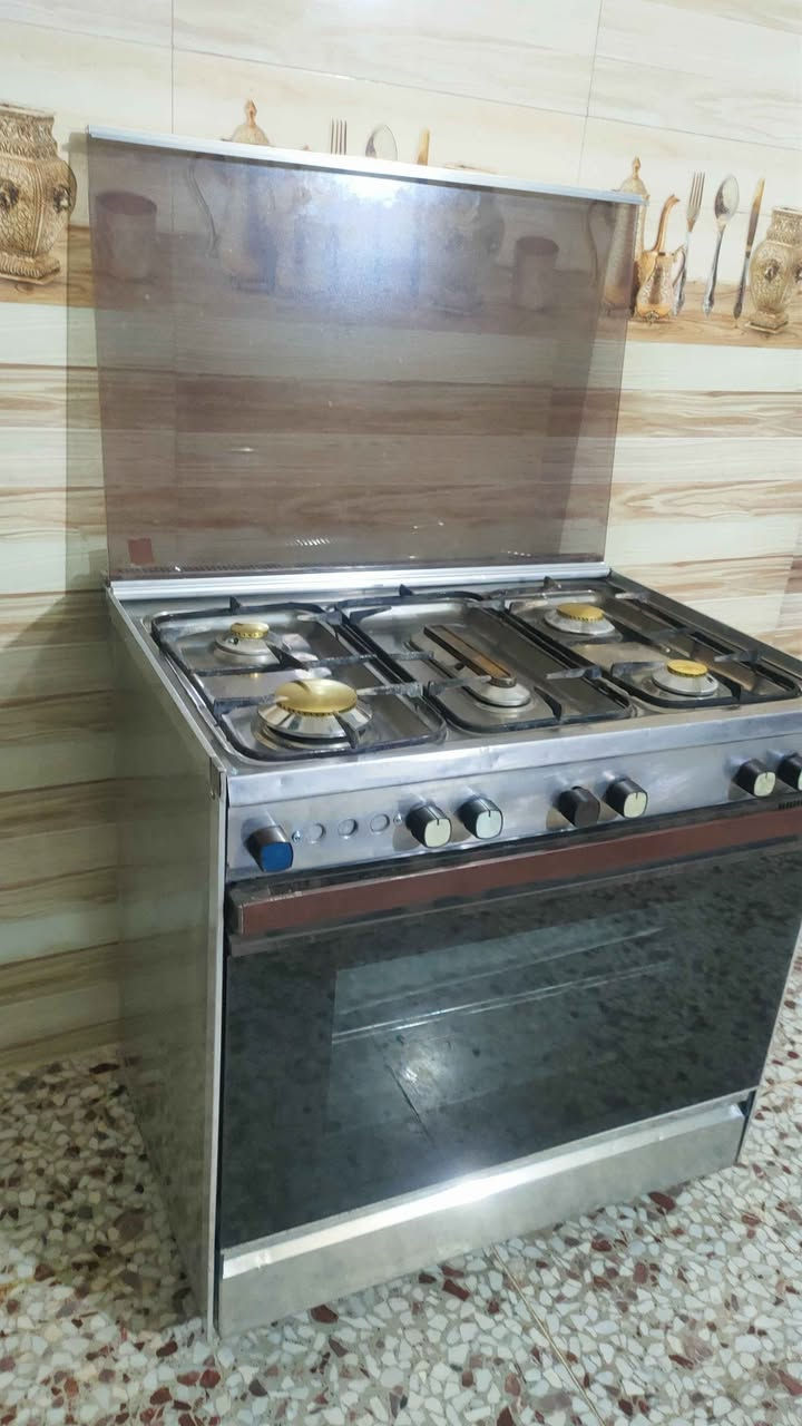 طباخ عشتار حديث الباب الأول 
نضيف جداا كامل شغال وعلى الفحص 
السعر 260 ألف ، النجف الأشرف . النجف, العراق


**إذا كنت صاحب هذا الإعلان وتريد حذفه لأي سبب، رجاءا أرسل رسالة إلى الدعم الفني**