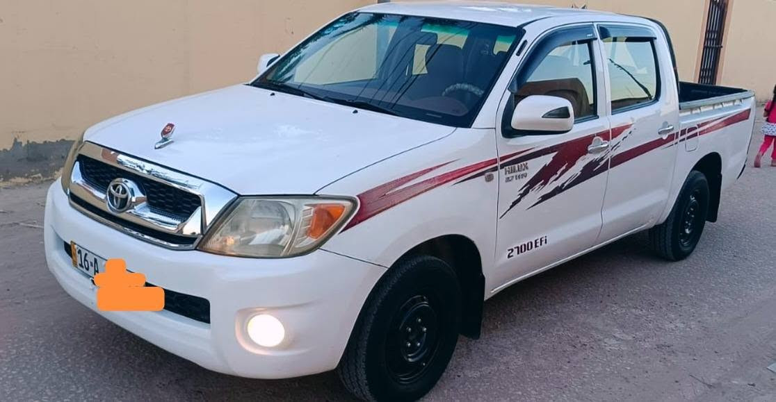 السلام عليكم
للبيع بيكم فلاونزا  2008 مكفولة گير مكينة حدادية تبريد رقم انگليزي للاستفسار 
***********
