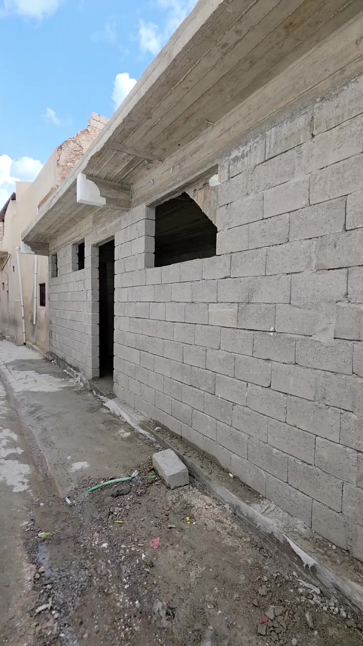 هيكل سكني بناء حديث للبيع...

المساحة : 40 متر .

الهيكل طابق يتكون  من :

غرفة نوم  + مطبخ + مشتملات .

السند طابو ملك صرف شرط التحويل. 

موقع الدار : موصل - منطقة الساعة قرب كنيسة مسكنته 

                  لمزيد من المعلومات والاستفسار 
                       مكتب نبع الحياة للعقار 
           موصل شارع خزرج قرب قاعة الملا خضير 
                          ***********
                          ***********
                          ***********
                          ***********
                          ***********
                          ***********
                  علق بكلمة تم ليصلك كل جديد
