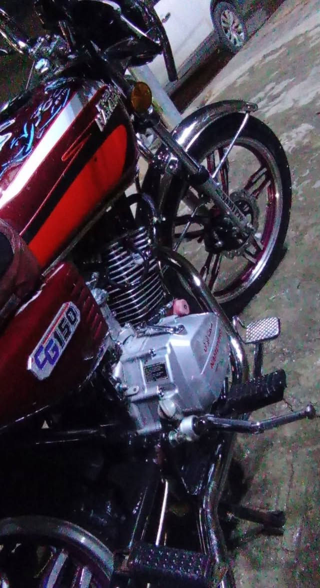 ماطور سيفان2020خمسا كير سلف شرط درنفيس ما مضروب كهربيات شقاله دبلات مي بريك الامامي 
دسك تواير جدد متصرف عليه ربع دينار السعر 550مكاني الايمن ***********
