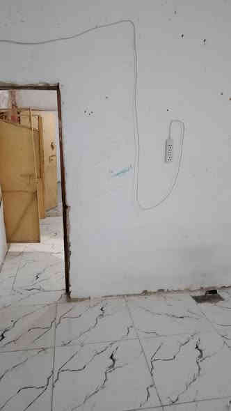 دار سكن تجاوز للايجار
الموقع البصره 

الجمعيات قرب الرعاية الاجتماعية 

قرب اكاديميه الثقلين 

مساحه البيت 200م

البيت يحتوي على غرفتين وهول واستقبال وحديقه كبيرة 

وبالإضافة إلى 3براميل ماء وگيزر وماطور 

البيت جاهز للسكن 

الايجار 200 

مقدم شهرين 400الف عند السكن 

***********
