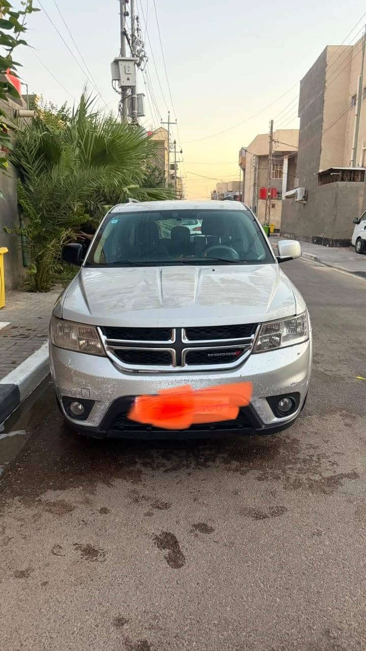 جورني 2013 ستة سلندر sxt شاشة جبيرة  سبعة راكب ثلاث قطع تبريد وارد امريكي بس ضربتها صفح جاملغ وشوية بنيد صور الحادث ما موجودة ع النت واليريد رقم الشاصي يدزلي رسالة بلكي يطلعها .. بيها منظومة غاز  .. رقم بغداد انكليزي
لون رصاصي 
تبريد وكلشي شغال لايتات جدد 
مبدل بيها ولف وشغالة المكينة حتى 200 تطلع سرعة ممكن تطلع لمكة .. حماوتها معالجة طبيعية 
السعر 103 وبيها مجال للشراي 
 ***********

