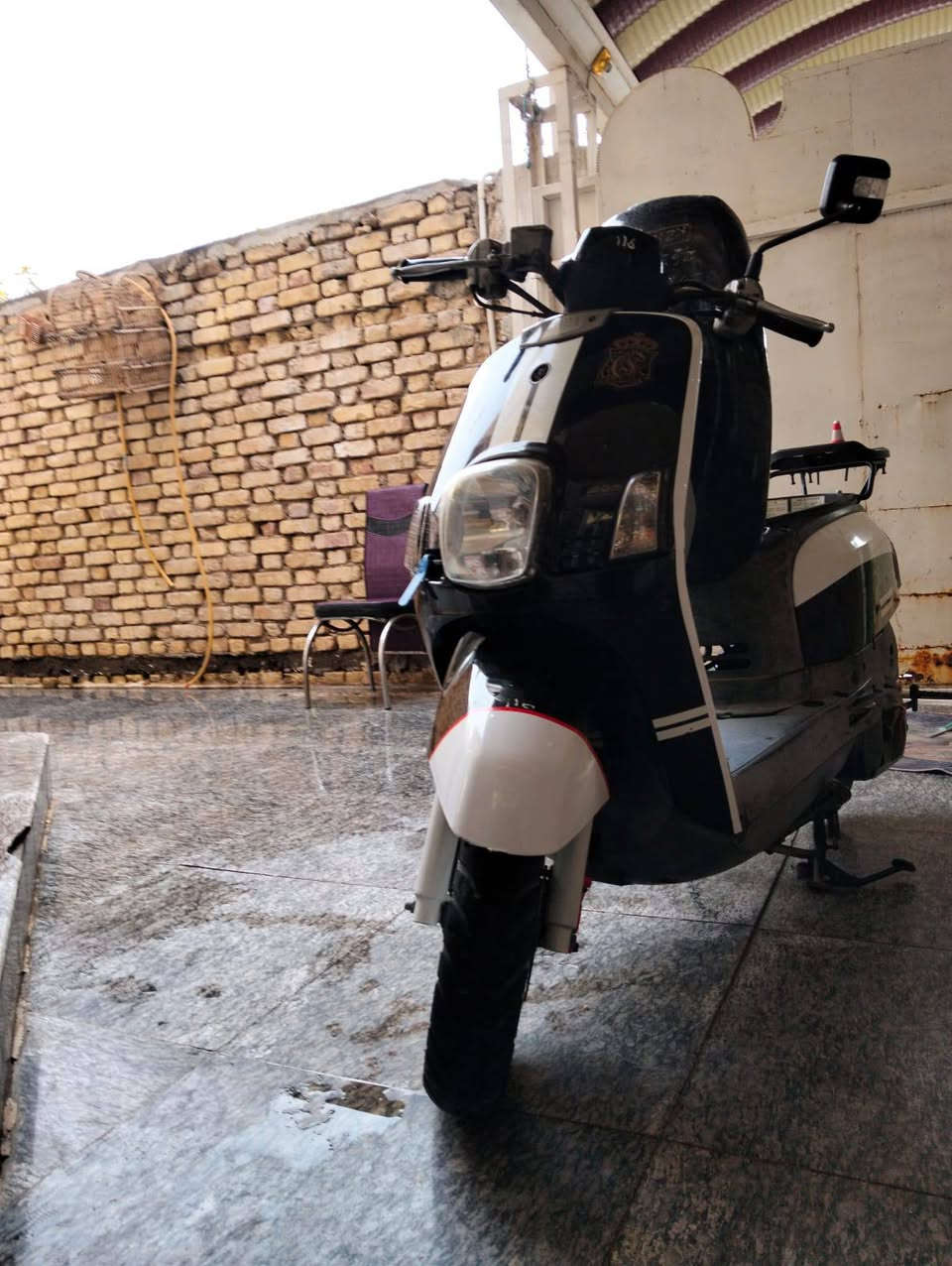 السلام عليكم دراجه النوع بوليس دراجه نضيفه مثل ما اموضح بل صور السعر 750,000 : او بيه مجال العنوان الناصريه مركز لاسكان الصناعي للستفسار ***********
