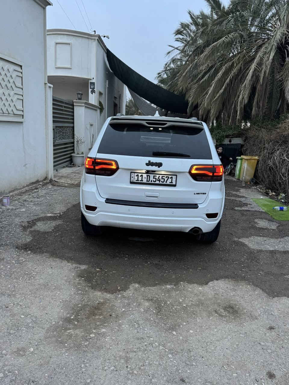 جيب لاريدو لمتدد 2019 
فول ماعدا الفتحة 
السعر 198 
محرك v6 .3.6 
القير: أوتوماتيك 8 سرعات
 • نظام الدفع: خلفي تو ويل 
•تشغيل عن بعد 
رادار امامي خلفي +نقط عمياء 
•مقاعد جلد 
• تدفئة مقاعد أمامية +خلفيه 
• تبريد مقاعد (اختياري)
• تحكم كهربائي بالمقاعد مع ميموري
• ستيرن جلد مدفأ
• تشغيل بصمة + دخول ذكي   
•جنطة كهرباء
 • ويل ألمنيوم 18 إنج
 • مرايا كهرباء مع تسخين
 • إنارة LED نهارية +عدسات زنون 
رقم بغداد الدولي هزة جديدة 
***********
