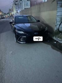 كامري موديل هايبرد23 Le مكينة 2500 السياره ماشيه 57الف كيلو متر   مكين...