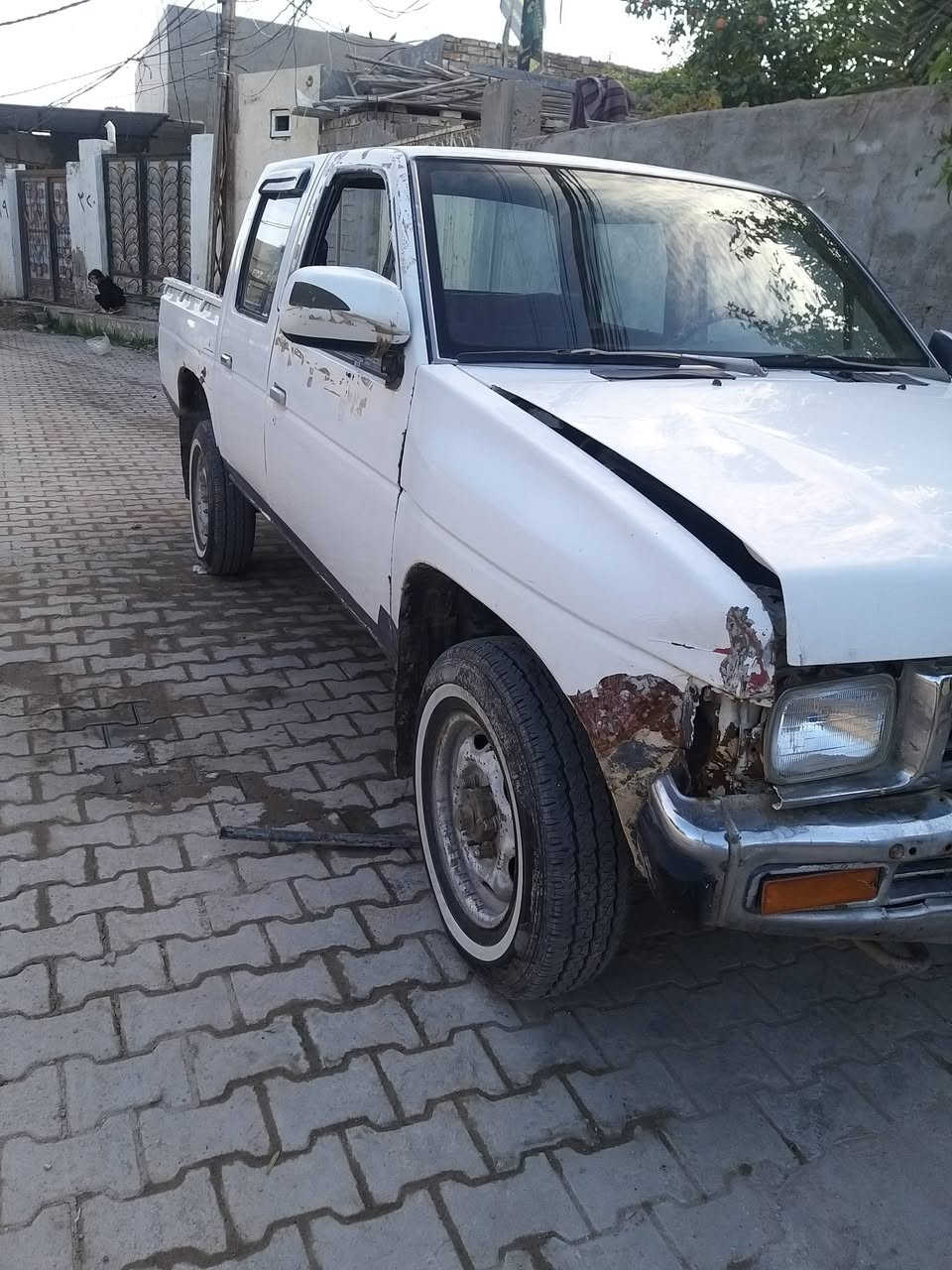 للبيع بيكم نيسان فور ويل موديل ٩٣رقم مثنى مكينه وكير خير من الله تخم تاير جديد السعر ٢٥ وبيه مجال لشراي المكان نجف قضاء المشخاب ***********
