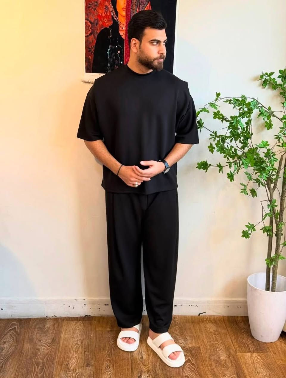 تراك سوت اسود فقط خامة اسفنجية
Size : S - M - L - XL - XXL 
الشد 10 قطع ب206 الف


**إذا كنت صاحب هذا الإعلان وتريد حذفه لأي سبب، رجاءا أرسل رسالة إلى الدعم الفني**