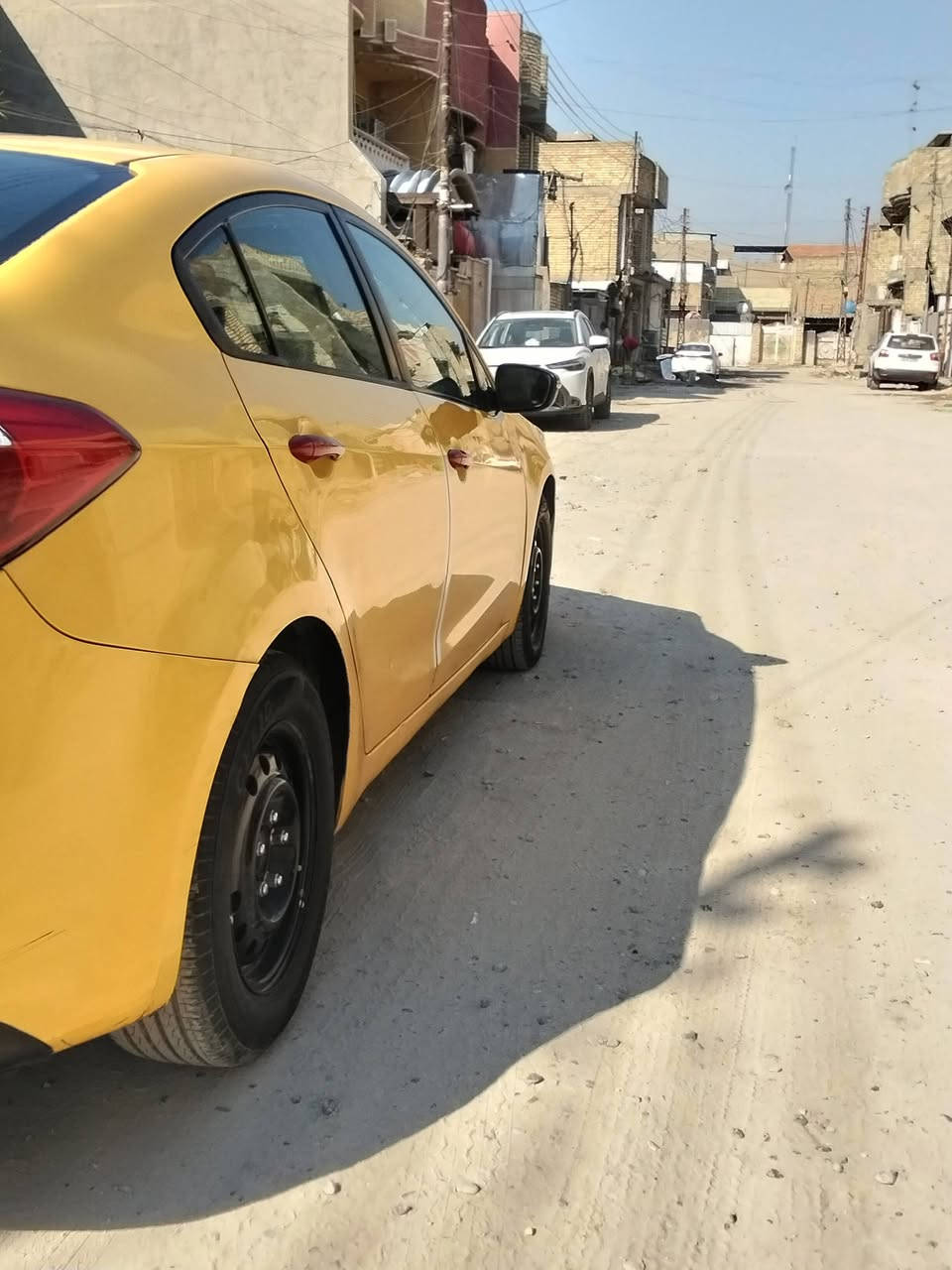 سلام عليكم كيه فورتي 14 وارد امريكي 
حادث سرقة بنيد وجملغ 
سياره مامعيوده صبغه اوله 
سياره بسمي مكينة جديدة هسه شادهه ب13ورقه
تخم تاير جديد اي نقص مابيها
مكاني بغداد البلديات 
عرضهه/105 وبيها مجال بسيط
رقم الهاتف/***********
