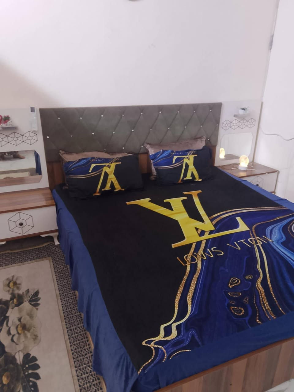 غرفه تركي نضافه75% السعر250 وبيها مجال شي بسيط السكن بغداد جسر ديالى القديم مال الزعفرانيه***********
