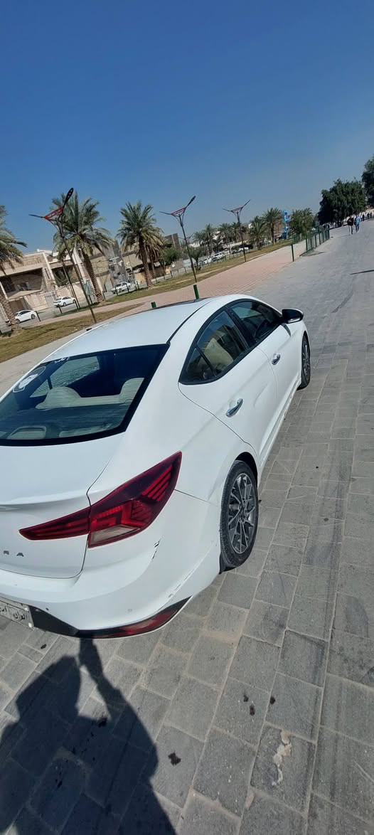 النترا وارد خليجي للبيع
مديل 2020
محرك 2000
فول فتحه سقف

بابين تبديل اصل شركه بدون صبغ 
بيه مكانات بارد بالاضافه الى مكان  كارت يم قبق البانزين
للاستفسار الاتصال ..... 
***********
